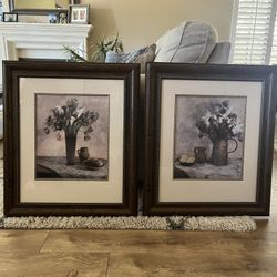 Two nice Hanging Pictures