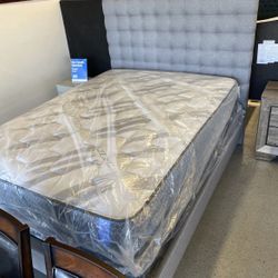 Furniture, Mattress, Boxspring, Bedframe, Wood Metal Rail