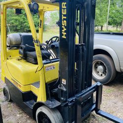 2011 Hyster Forklift 