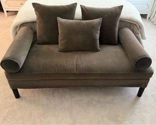 Gray RH bench