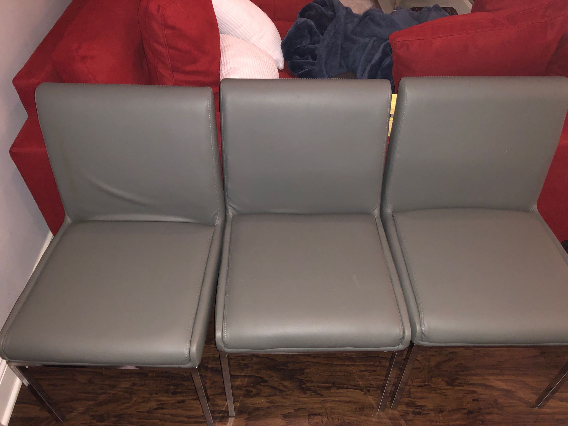 4 Grey Leather Seats **READ DESCRIPTION**