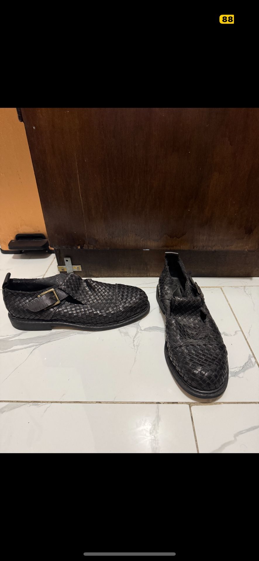 J.D. Mizrachi Men’s Woven Leather Shoes - Size 10 US Description: These handcrafted J.D. Mizrachi men’s shoes are made in Italy and exude timeless e