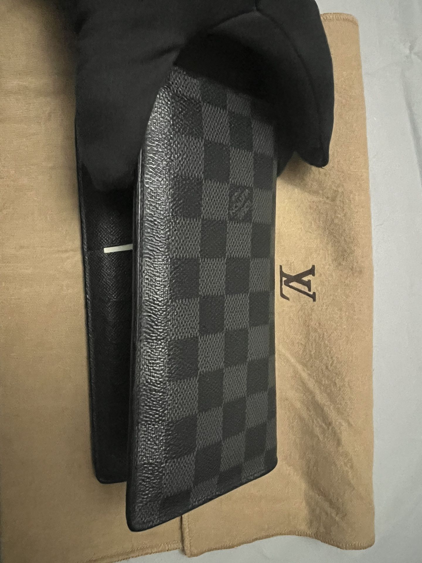 Louis Vuitton Damier Graphite Brazza Wallet