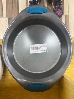 Calphalon Nonstick Round Cake Pan