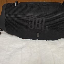 : 🔊🔥 Bocina JBL Xtreme 4 – Potencia extrema y sonido premium  🟨 Precio de venta