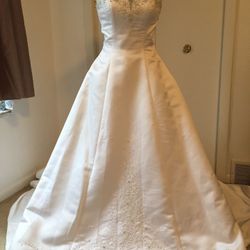 Alfred Angelo Wedding Dress NWT