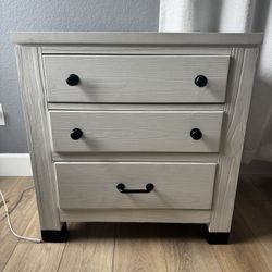 Nightstand (set Of 2)