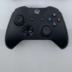 Xbox One Wireless Controller 