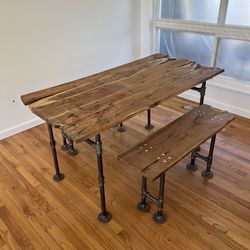 Rustic wood table / farm look