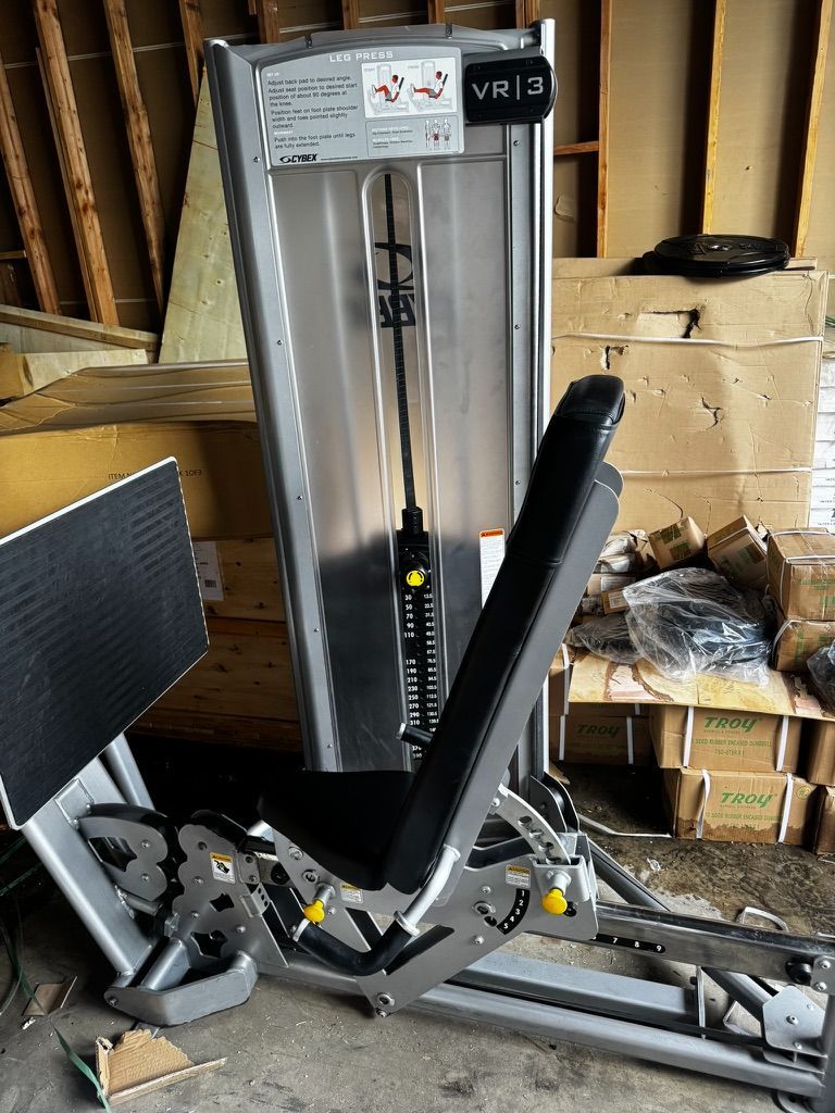 Cybex VR3 Leg Press (Delivery Included)