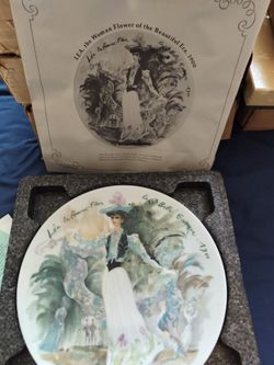 "Les Femmes Du Siecle" (Women of the Century)