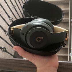 Gold Edition Beats Headphones