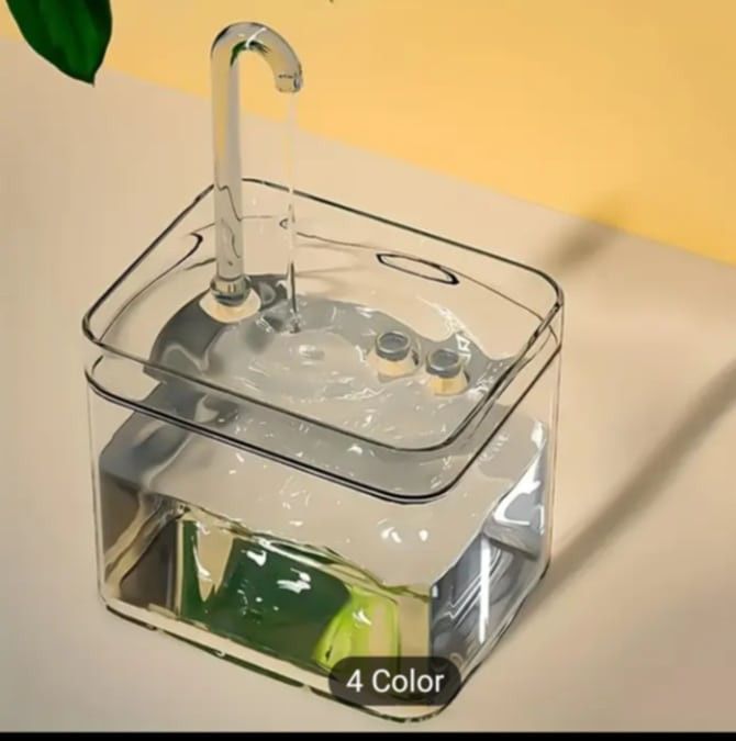 BRAND NEW Cat Water Fountain!