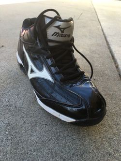 Mizuno cleats classi
