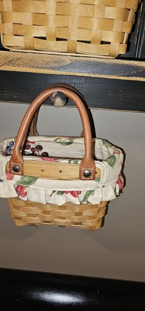 Longaberger Purse With Liner And Leather Handle