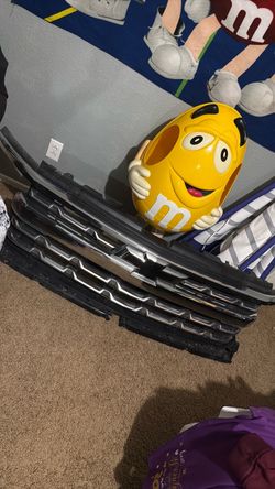 Chevy Silverado Grill
