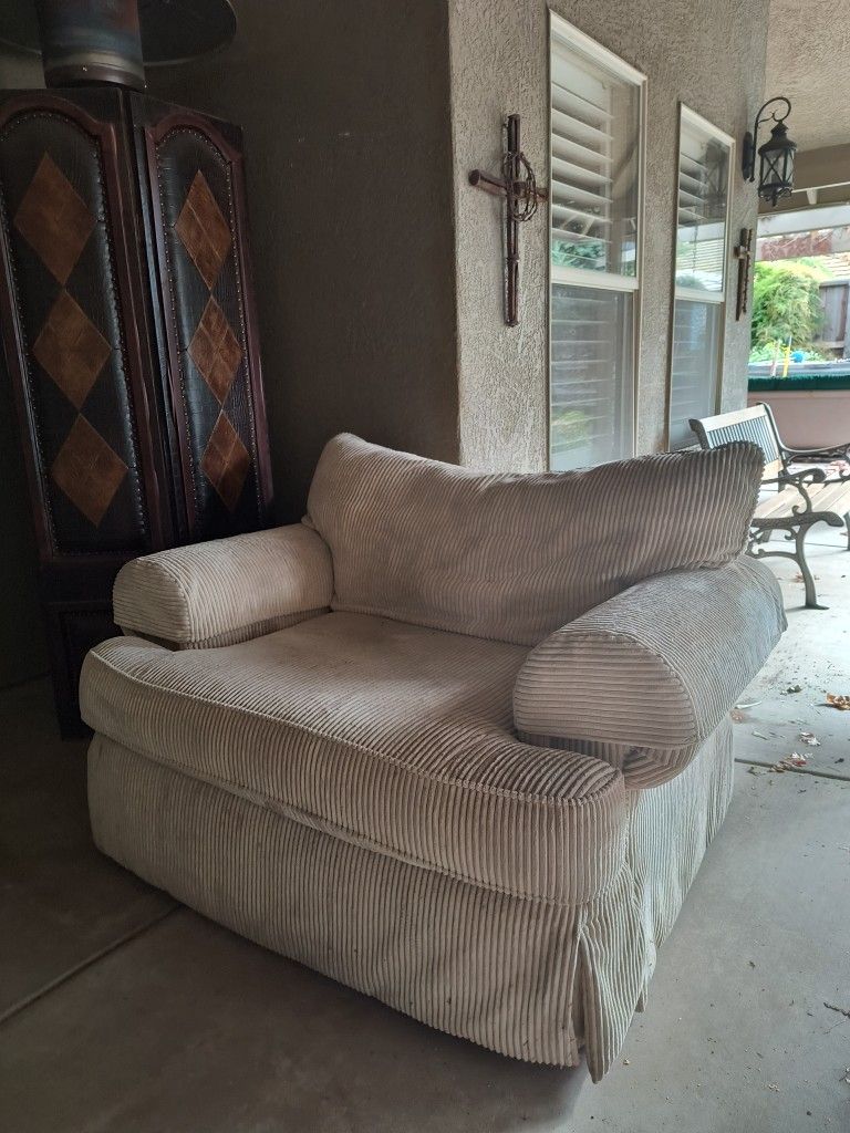 2 Flex steel Chairs And A Half $50/Both