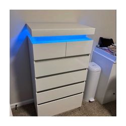 White 6-Drawer Dresser Chest
