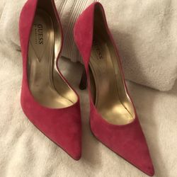 GUESS ~ Pink Suede Pumps