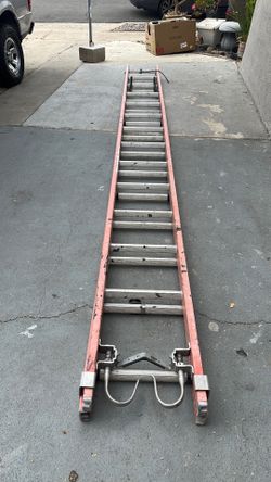 Louisville 28 ft
