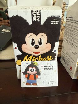Mickey Friends And Family Together Series Keychain