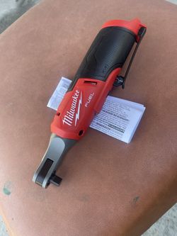 Milwaukee m12 fuel 3/8 ratchet (tool only)