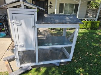 Free Rabbit Hutch