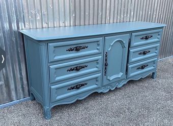 Beautiful Refinished Vintage Drexel Dresser Or Tv Stand
