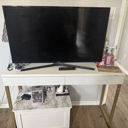 Tv and vanity