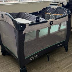 Baby Crib Graco