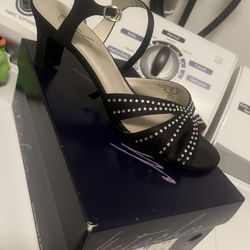 Womens Small Heel Fancy Sandals Size 10 