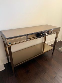 Beautiful Mirror Console