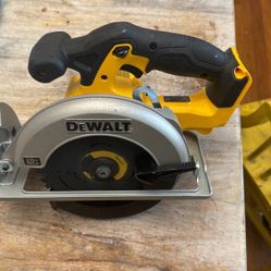 Dewalt 20vmax Saw 