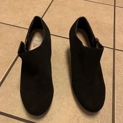 Ladies, suede wedge shoes