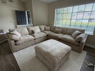 BRAND NEW! 6 Piece Oatmeal CLOUD Modular Sectional Couch (FREE DELIVERY 🚚)