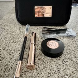Anastasia Brow Kit with Pouch 