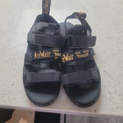 Dr Martens kids sandals size 4