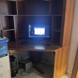 Free Corner Desk