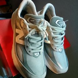 New Balance 990v6
