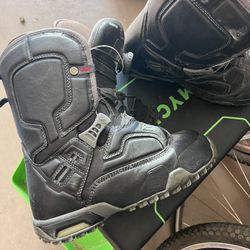 Vans Snowboarding Boots