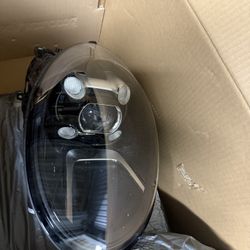 Perfect 2020-2022 Porsche Carrera S Left Headlight