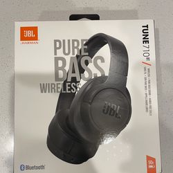 JBL PureBass Wireless Tune 710 Headphones