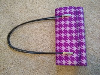 Purple fashionable handbag purse