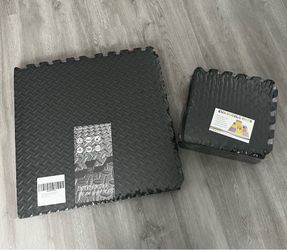 Interlocking Foam Floor Tiles