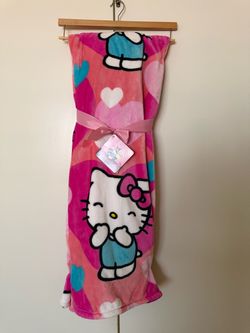 Hello Kitty Plush Fleece Throw Blanket