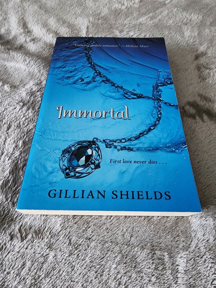 Immortal 1 by Gillian Shields (2010, Paperback)