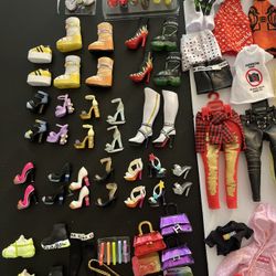 Rainbow High Clothes