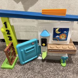 Fisher Price Laugh And Learn Playhouse 