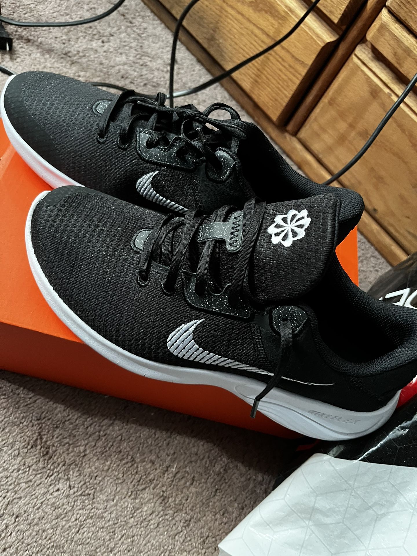 Nike 