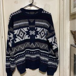 Sweater Men’s Medium 100% Acrylic Lightweight